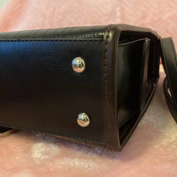 Crossbody bag - Picture 8 of 16